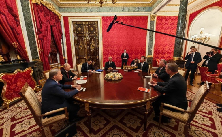 Песков рассказал о месседжах Путина для Уиткоффа и Кушнера Песков рассказал о месседжах Путина для Уиткоффа и Кушнера