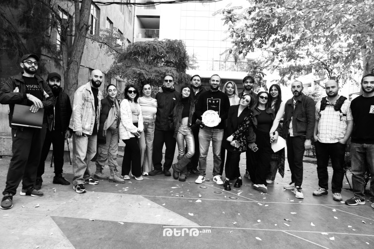 «Հպում». նոր դրամա սիրո, խանդի, դավաճանության ու ճշմարտության անվերջ փնտրտուքի մասին (լուսանկարներ) «Հպում». նոր դրամա սիրո, խանդի, դավաճանության ու ճշմարտության անվերջ փնտրտուքի մասին (լուսանկարներ)