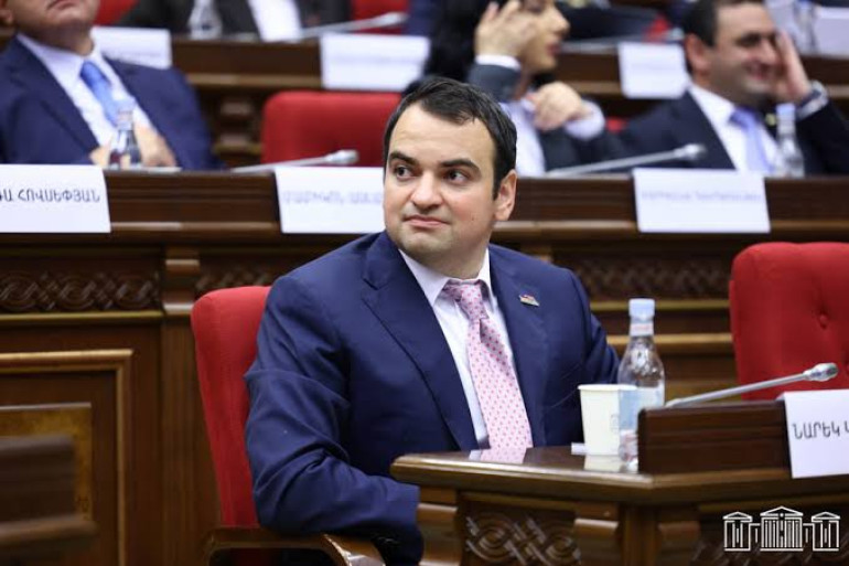 «Ուժեղ Հայաստան»-ը որտեղ կա, այնտեղ ՔՊ-ի թևերը կտրվում են. Նարեկ Կարապետյանը՝ ՏԻՄ ընտրությունների մասին. Նարեկ Կարապետյան (տեսանյութ) «Ուժեղ Հայաստան»-ը որտեղ կա, այնտեղ ՔՊ-ի թևերը կտրվում են. Նարեկ Կարապետյանը՝ ՏԻՄ ընտրությունների մասին. Նարեկ Կարապետյան (տեսանյութ)