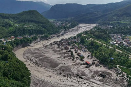 At least 19 dead and more than 380 tourists missing after flash flooding in Nepal