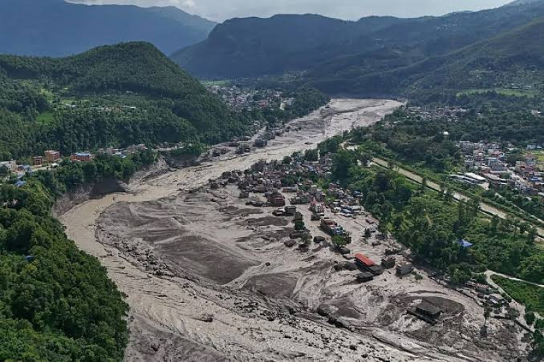 At least 19 dead and more than 380 tourists missing after flash flooding in Nepal