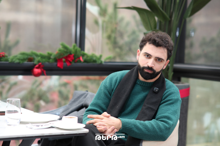 Սևակը դժվար ժամանակաշրջանում չի կորցնում սիրո հանդեպ իր հավատը. Վարուժ Մարգարյանը՝ «Նոր տարվա կինո 2»-ում իր կերպարի մասին