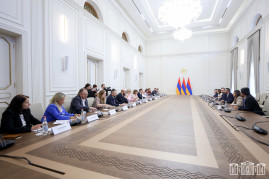 Ռուբեն Ռուբինյանն ընդունել է ԵԺԿ գլխավոր քարտուղարի գլխավորած պատվիրակությանը Ռուբեն Ռուբինյանն ընդունել է ԵԺԿ գլխավոր քարտուղարի գլխավորած պատվիրակությանը