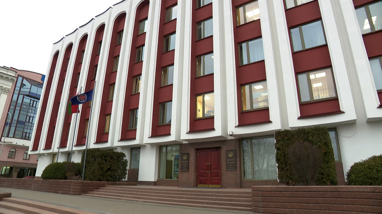 Հայաստանի խորհրդարանի խոսնակի հայտարարությունները ոչ այլ ինչ են, քան նախընտրական պոպուլիզմ. Բելառուսի ԱԳՆ-ն՝ Ալեն Սիմոնյանին Հայաստանի խորհրդարանի խոսնակի հայտարարությունները ոչ այլ ինչ են, քան նախընտրական պոպուլիզմ. Բելառուսի ԱԳՆ-ն՝ Ալեն Սիմոնյանին