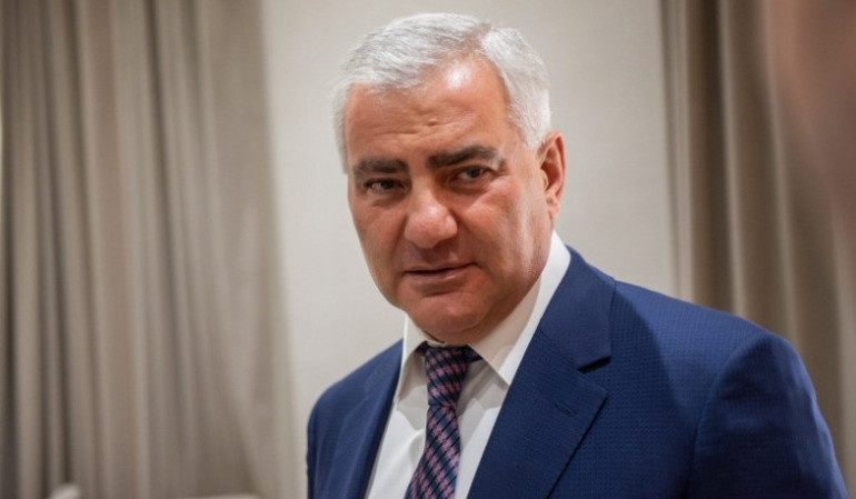 Փաշինյանի համար շատ կարևոր է, որ ես մնամ անազատության մեջ, որ Ալիևի բոլոր թելադրանքները հասցնի կատարել․ Սամվել Կարապետյան Փաշինյանի համար շատ կարևոր է, որ ես մնամ անազատության մեջ, որ Ալիևի բոլոր թելադրանքները հասցնի կատարել․ Սամվել Կարապետյան