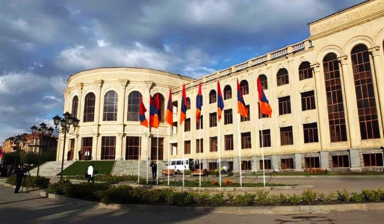 ԿԸՀ-ն մանրամասնում է Գյումրու ավագանու անդամի մանդատից հրաժարվել-չհրաժարվելու խնդիրը