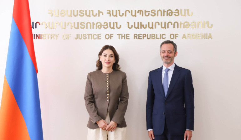 Սրբուհի Գալյանը և Ֆրանսիայի դեսպանը քննարկել են սահմանադրական բարեփոխումները և մի շարք այլ հարցեր