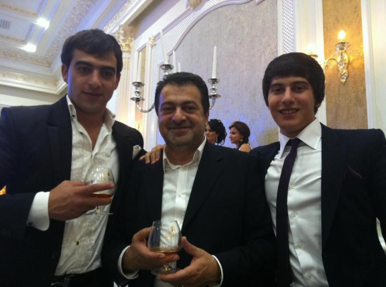 Դերասան Հրանտ Թոխատյանը թոռնիկ է ունեցել