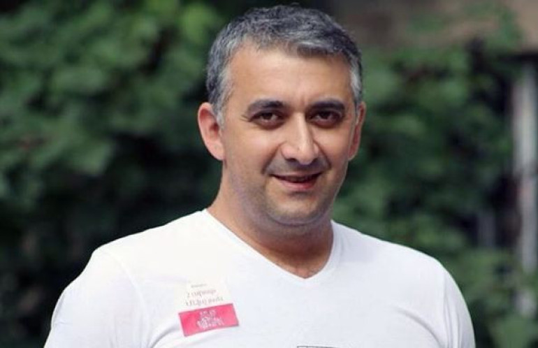 Մկրտիչ Արզումանյանի լուսանկարը քննարկամ առիթ է դարձել (լուսանկար)