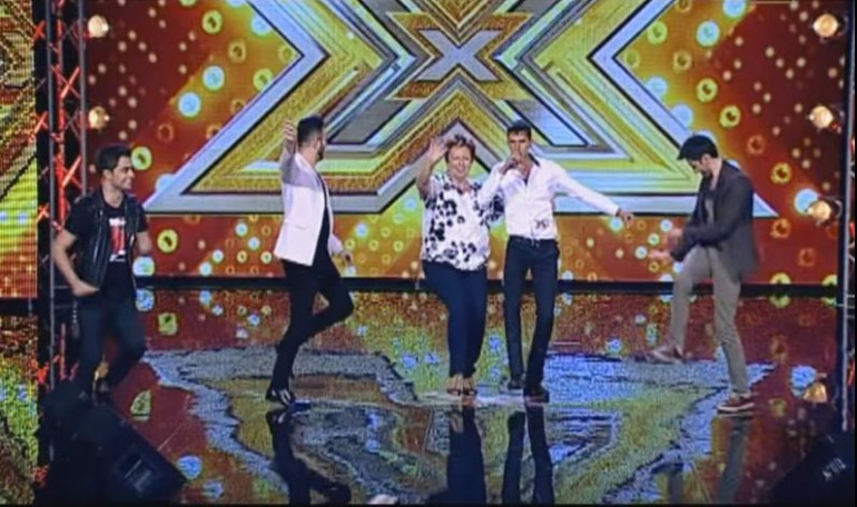 «X-Factor 4»-ի ժյուրիի անդամները բեմում պարեցին Եղիշե Աղաջանյանի կատարման ընթացքում (տեսանյութ)