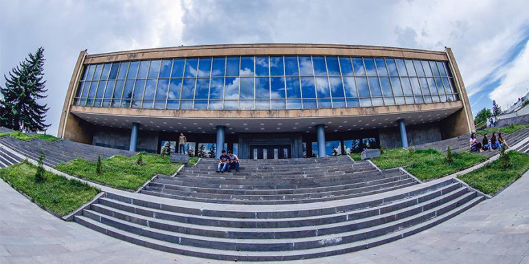 Գյումրու Վ.Աճեմյանի անվան պետական դրամատիկական թատրոնի ձեռքբերումները 2017–ին