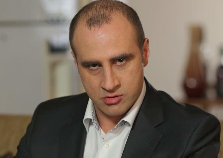 «Նույնասեռականի խաղալ կվախենան այն դերասանները, որոնք մտավախություններ ունեն»․ Սուրեն Թոմասյանը՝ նոր կերպարի ու դերասանների բարդույթների մասին