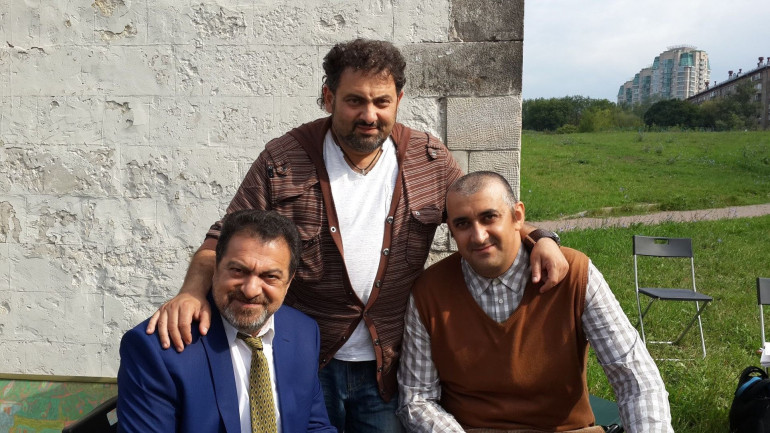 Իրավիճակային նոր կատակերգություն ռուսական շուկայի համար․ գլխավոր հերոսը Մկոն է, նկարահանվել է նաև Հրանտ Թոխատյանը