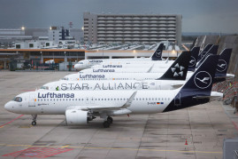 В Германии бастуют пилоты авиакомпаний Lufthansa и Eurowings В Германии бастуют пилоты авиакомпаний Lufthansa и Eurowings