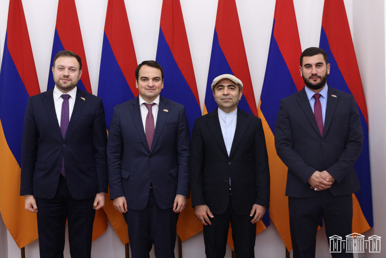 «Ուժեղ Հայաստան» խմբակցության անդամները և Իրանի դեսպանը քննարկել են ԹՐԻՓՓ-ին և Հայաստան-Ադրբեջան հարաբերություններին առնչվող հարցեր