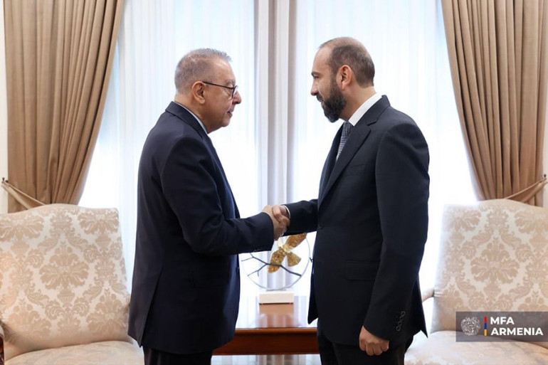 Ինչ նվեր է ստացել Արարատ Միրզոյանը Սերդար Քըլըչից Ինչ նվեր է ստացել Արարատ Միրզոյանը Սերդար Քըլըչից