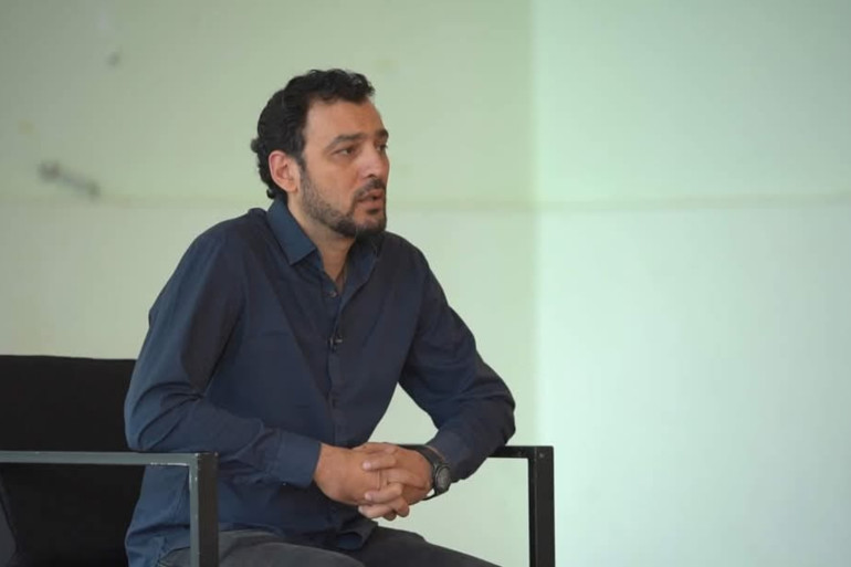 «Մեզ թույլ չեն տալիս հրավիրատոմս տալ». Դավիթ Հարությունյանը պնդում է, որ Քաղաքապետարանն ուզում է ազատվել Էմին Թորոսյանից