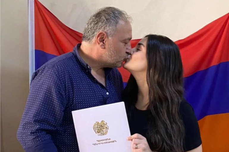 «Այսուհետ Տեր և Տիկին Մնացականյաններ». Տիգրան Մնացականյանն ու Մարիամ Հովհաննիսյանը զագսով ամուսնացել են