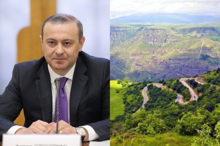 Որևէ միջանցքի մասին քննարկում չկա, մենք նույնիսկ նման տերմին չենք օգտագործում․ Արմեն Գրիգորյանը՝ «Զանգեզուրի միջանցք»-ի մասին Որևէ միջանցքի մասին քննարկում չկա, մենք նույնիսկ նման տերմին չենք օգտագործում․ Արմեն Գրիգորյանը՝ «Զանգեզուրի միջանցք»-ի մասին