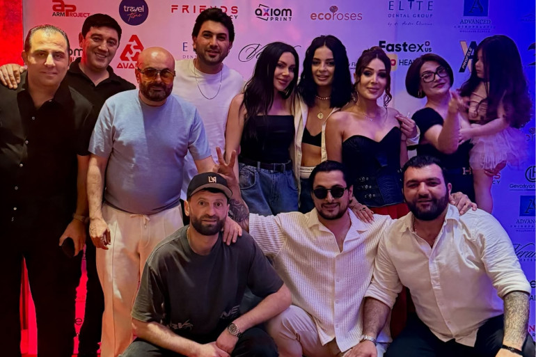 «10 տարի անց «Full House»-ի երեկույթից հետո». Մենչը հրապարակում է արել