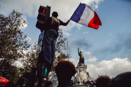 Во Франции снова запретили профсоюзную демонстрацию в центре Парижа. Le Monde Во Франции снова запретили профсоюзную демонстрацию в центре Парижа. Le Monde