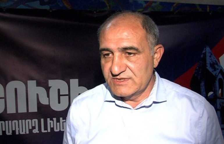 «Սրբազան պայքարի» գործով անցնող ՀՅԴ ԳՄ անդամ Իգոր Սարգսյանի խափանման միջոց տնային կալանքը փոխվեց վարչական հսկողությամբ «Սրբազան պայքարի» գործով անցնող ՀՅԴ ԳՄ անդամ Իգոր Սարգսյանի խափանման միջոց տնային կալանքը փոխվեց վարչական հսկողությամբ
