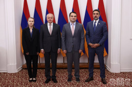 «Ուժեղ Հայաստան» խմբակցության անդամներն ու Կոպիրկինը քննարկել են Հայաստանի և Ռուսաստանի հարաբերությունների հետագա խորացման ու ընդլայնման հեռանկարներին վերաբերող հարցեր «Ուժեղ Հայաստան» խմբակցության անդամներն ու Կոպիրկինը քննարկել են Հայաստանի և Ռուսաստանի հարաբերությունների հետագա խորացման ու ընդլայնման հեռանկարներին վերաբերող հարցեր