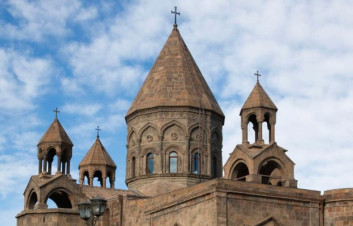 Գարեգին Բ-ի տնօրինությամբ կատարվել են եկեղեցականների նոր նշանակումներ