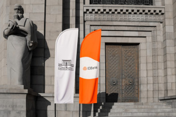 IDBank-ը իր 35-ամյակի միջոցառումների շրջանակում համագործակցության հուշագիր է կնքել Մատենադարանի հետ (լուսանկարներ, տեսանյութ)