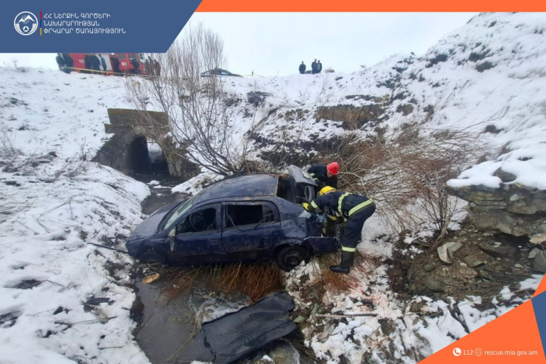 «Opel»-ը դուրս է եկել ճանապարհի երթևեկելի հատվածից և գլորվել մոտակա ձորը, կան տուժածներ