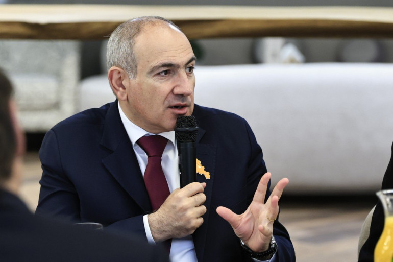 «Ֆայլաբազարի» հանդեպ հեգնանք չունեմ, ինքս բանվորություն շատ եմ արել, աշխատող մարդկանց հարգում եմ. Փաշինյան «Ֆայլաբազարի» հանդեպ հեգնանք չունեմ, ինքս բանվորություն շատ եմ արել, աշխատող մարդկանց հարգում եմ. Փաշինյան