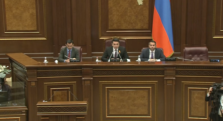ԱԺ-ն արտահերթ նիստում քննարկում է ՔՊ-ականների նախագիծը, որով կարգելվի կուսակցությունների դաշինքների կողմից անձնանունների կիրառումը ԱԺ-ն արտահերթ նիստում քննարկում է ՔՊ-ականների նախագիծը, որով կարգելվի կուսակցությունների դաշինքների կողմից անձնանունների կիրառումը