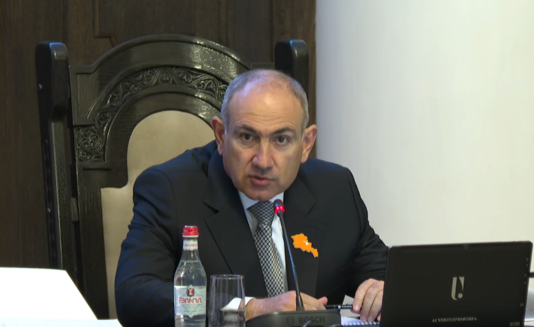 100,000 զբոսաշրջիկ կգա ֆուտբոլի առաջնությանը, էդքան մարդ մտնի Իջևան՝ այնտեղի սնունդը կվերջանա. Փաշինյան 100,000 զբոսաշրջիկ կգա ֆուտբոլի առաջնությանը, էդքան մարդ մտնի Իջևան՝ այնտեղի սնունդը կվերջանա. Փաշինյան