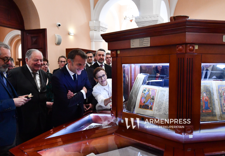 Էմանուել Մակրոնն այցելել է Մատենադարան Էմանուել Մակրոնն այցելել է Մատենադարան