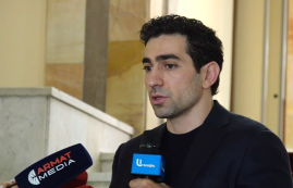 Այդ գործով մի ընտանիքից կալանավորել են հորը, մորը, աղջիկներին, որոնցից մեկը 3 երեխա ունի՝ 2-ը անչափահաս. Լևոն Քոչարյան Այդ գործով մի ընտանիքից կալանավորել են հորը, մորը, աղջիկներին, որոնցից մեկը 3 երեխա ունի՝ 2-ը անչափահաս. Լևոն Քոչարյան
