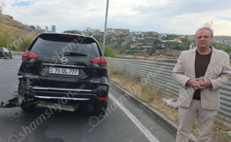 Երևանում «Nissan Tiida»-ն բախվել է «Nissan Rogue»-ին, վարորդներից մեկը քաղաքական մեկնաբան Արթուր Կիրակոսյանն է