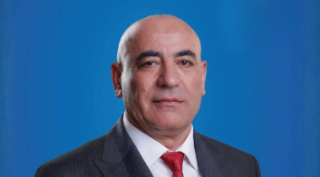 Եղեգնաձորի համայնքապետի ՔՊ-ի թեկնածուն քարոզարշավ է իրականացրել դպրոցում. Hetq.am Եղեգնաձորի համայնքապետի ՔՊ-ի թեկնածուն քարոզարշավ է իրականացրել դպրոցում. Hetq.am