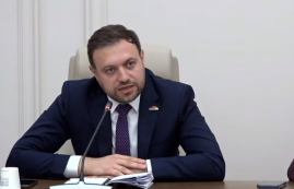 Որոշել ենք անկախության օրվա առթիվ մեզ տված պարգևավճարներով Տիգրանաշենին տրանսպորտային միջոց նվիրել. Տիգրան Աբրահամյան Որոշել ենք անկախության օրվա առթիվ մեզ տված պարգևավճարներով Տիգրանաշենին տրանսպորտային միջոց նվիրել. Տիգրան Աբրահամյան