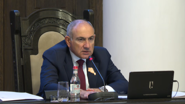 Դպրոցների տգետ տնօրենները պետք է հանվեն աշխատանքից. Նիկոլ Փաշինյան Դպրոցների տգետ տնօրենները պետք է հանվեն աշխատանքից. Նիկոլ Փաշինյան