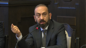 Խորհրդարանում, իմ տպավորությամբ, ոչ միայն կառավարական ուժերի կողմից, շատ մեծ հետաքրքրություն կա խաղաղության համաձայնագրի շուրջ. Միրզոյան