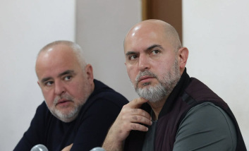Ընդդիմությունը չպետք է թույլ տա «անասնագողություն», ավելացնի գործող վարկանիշը, որպեսզի կանխի արտահերթ ընտրությունների միջոցով ընդդիմության ձայների նվազումը. Աշոտյան Ընդդիմությունը չպետք է թույլ տա «անասնագողություն», ավելացնի գործող վարկանիշը, որպեսզի կանխի արտահերթ ընտրությունների միջոցով ընդդիմության ձայների նվազումը. Աշոտյան