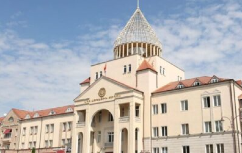 Գրեթե 3 տարի հետո դեռևս տասնյակ հազարավոր արցախցիներ շարունակում են բախվել մի շարք խնդիրների. Արցախի ԱԺ պատգամավորներ Գրեթե 3 տարի հետո դեռևս տասնյակ հազարավոր արցախցիներ շարունակում են բախվել մի շարք խնդիրների. Արցախի ԱԺ պատգամավորներ