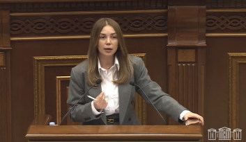 Թույլ չենք տալու, որ մեր ընտանեկան մոդելը ներկայացվի որպես բռնության մոդել. Աննա Գրիգորյան Թույլ չենք տալու, որ մեր ընտանեկան մոդելը ներկայացվի որպես բռնության մոդել. Աննա Գրիգորյան