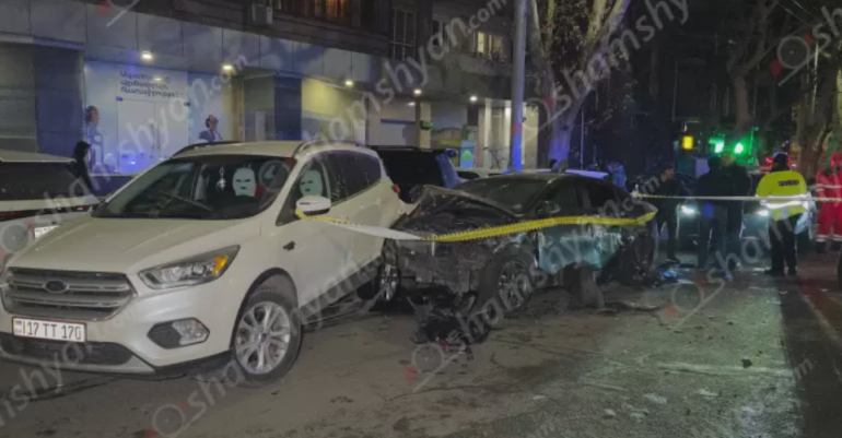 Երևանում բшխվել են «Toyota Land Cruiser Prado», «BMW», «Kia», «Ford» և «Газель» մակնիշի ավտոմեքենաները, վիրավորներ կան