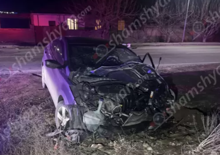 Արարատի մարզում բախվել են «Hyundai Elantra»-ն և «Volvo» բեռնատարը