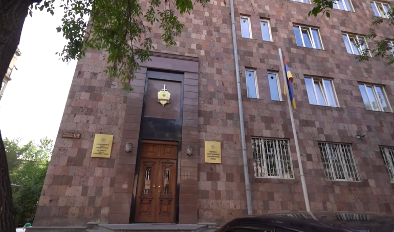 Բացահայտվել են ընտրակաշառք տալու և ստանալու նոր դեպքեր. Հակակոռուպցիոն կոմիտեն մանրամասներ է ներկայացրել «Ուժեղ Հայաստան»-ի անդամների ձերբակալությունից (տեսանյութ) Բացահայտվել են ընտրակաշառք տալու և ստանալու նոր դեպքեր. Հակակոռուպցիոն կոմիտեն մանրամասներ է ներկայացրել «Ուժեղ Հայաստան»-ի անդամների ձերբակալությունից (տեսանյութ)