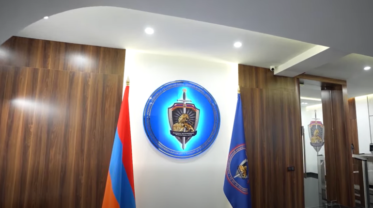 Բացահայտվել է ընտրակաշառք տալու հերթական դեպք. նախաձեռնվել է քրեական վարույթ (տեսանյութ) Բացահայտվել է ընտրակաշառք տալու հերթական դեպք. նախաձեռնվել է քրեական վարույթ (տեսանյութ)