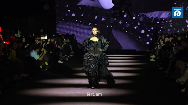 Yerevan Fashion Week-ին ցուցադրվեց «Գայա»-ի «Արձագանք» հավաքածուն՝ Curious X-ի հետ համագործակցությամբ (տեսանյութ, լուսանկարներ)