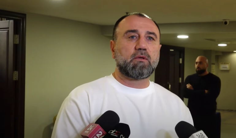 Ռուբեն Մխիթարյանին կանչել են Քննչական կոմիտե (տեսանյութ) Ռուբեն Մխիթարյանին կանչել են Քննչական կոմիտե (տեսանյութ)