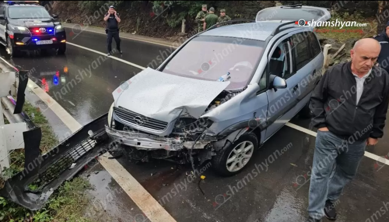 Բագրատաշեն-Վանաձոր ավտոճանապարհին «Opel Zafira»-ն բախվել է երկաթե էլեկտրասյանը, կա տուժած